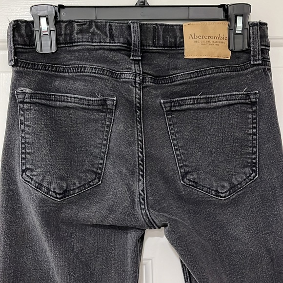 Abercrombie Boys Jeans Size 11/12 Long Blackish Gray in Color - Picture 4 of 9
